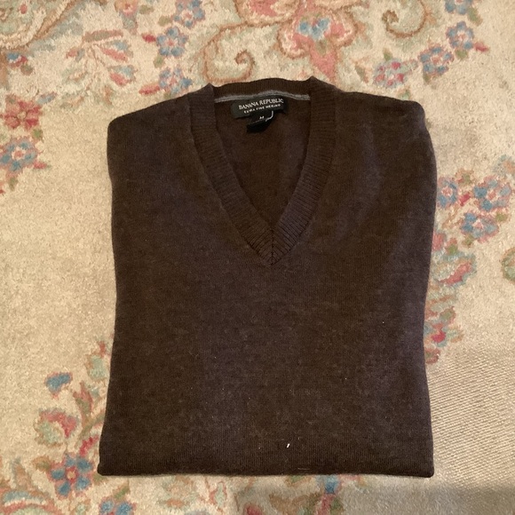 Banana Republic Men's V-Neck Wool Sweater in Rich Brown Sz Med - Picture 3 of 5